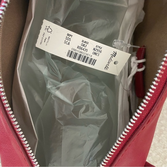 NWT Madewell The Brioche Mini Shoulder Bag in 'Scarlet' - Picture 8 of 13